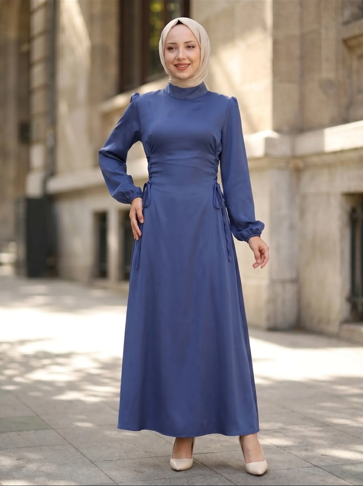Yanları Bağcık Detaylı Zara Saten Elbise