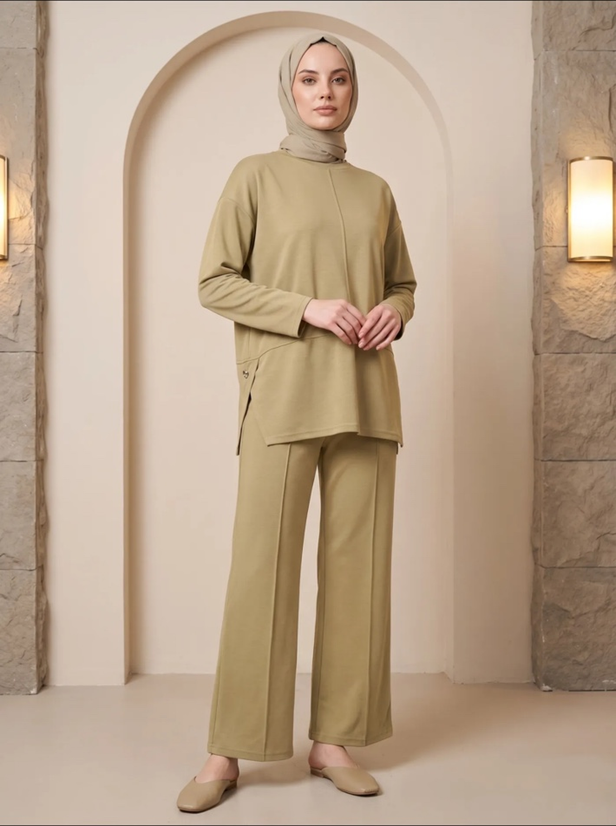 Önü Parçalı Simit Yaka Pantolonlu Cimalı Pike Takım